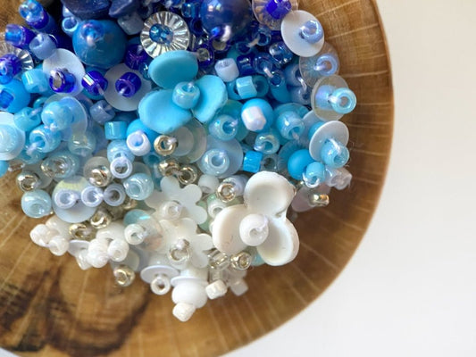 Exclusive wooden pendant with volume-beaded center crafted in elegant gradient white-to-blue colors - Ornamentico shop