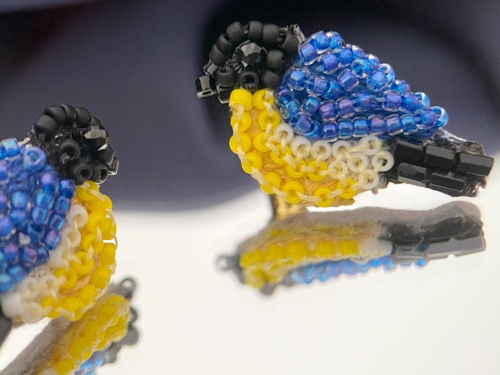 Beaded small stud earrings imitating bright blue tit birds - Ornamentico shop