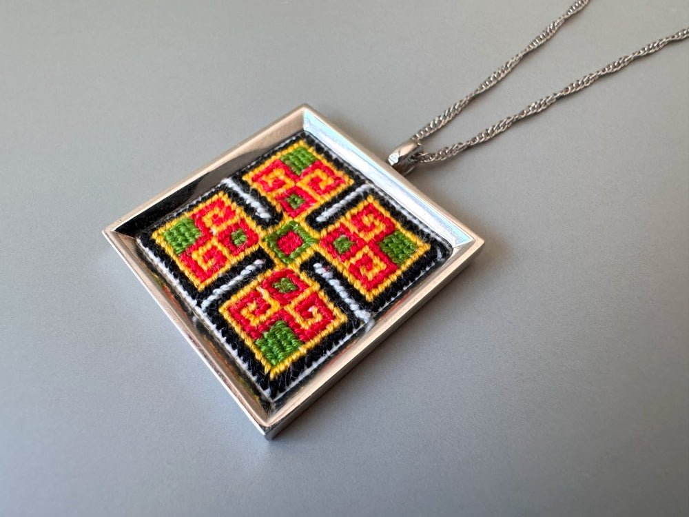 Unique hand embroidered pendant in oriental design, set in custom silver frame - Ornamentico shop