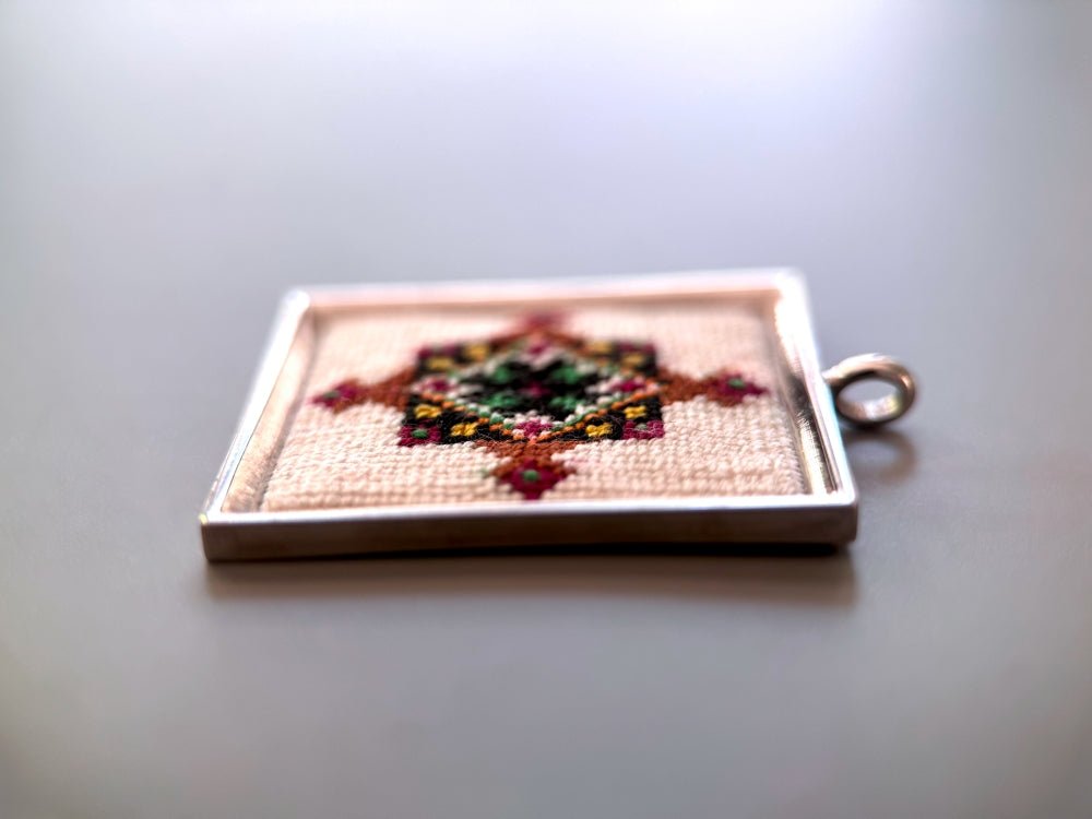 Unique hand embroidered pendant in oriental design, set in custom silver frame - Ornamentico shop