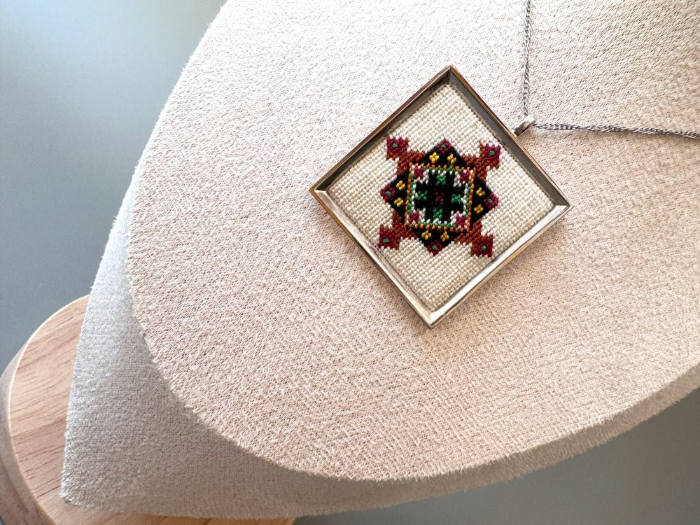 Unique hand embroidered pendant in oriental design, set in custom silver frame - Ornamentico shop