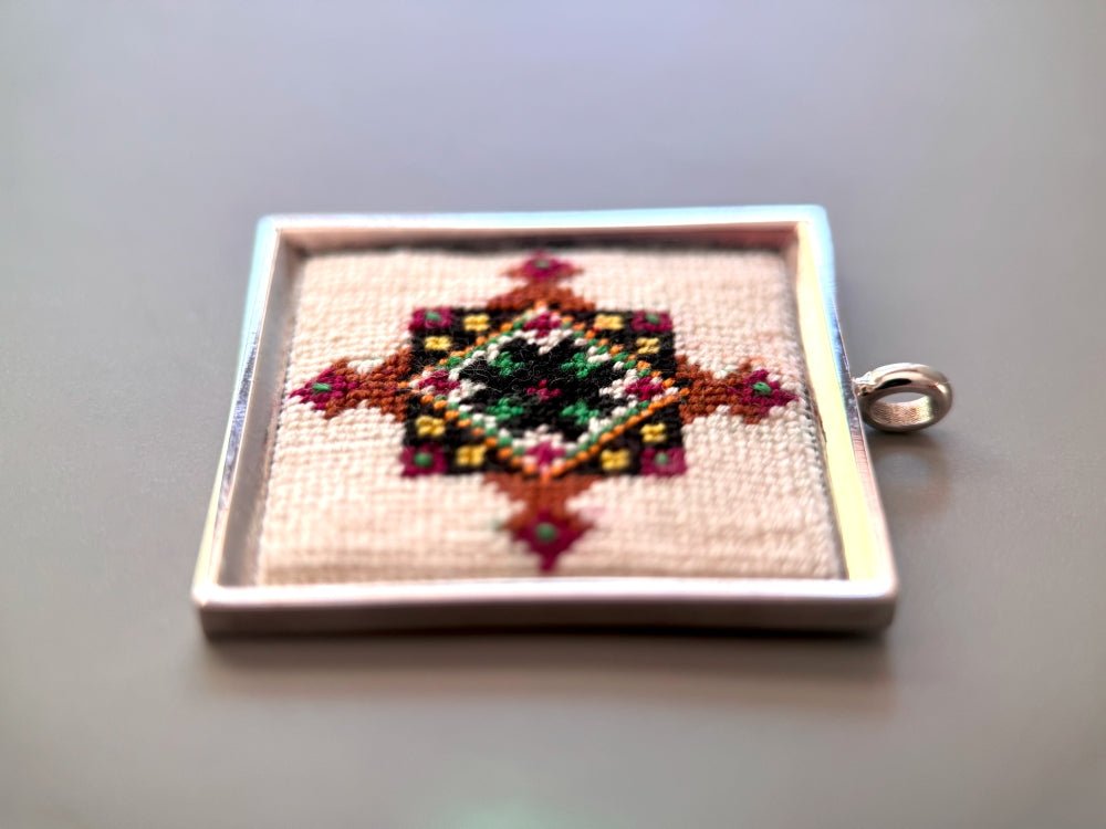 Unique hand embroidered pendant in oriental design, set in custom silver frame - Ornamentico shop