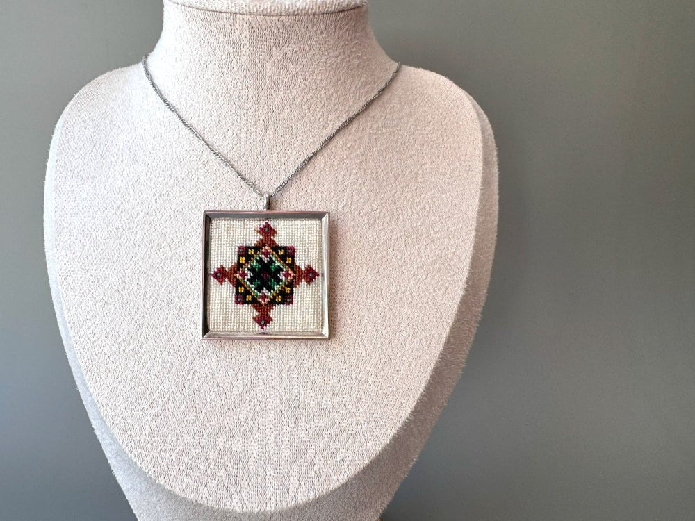Unique hand embroidered pendant in oriental design, set in custom silver frame - Ornamentico shop