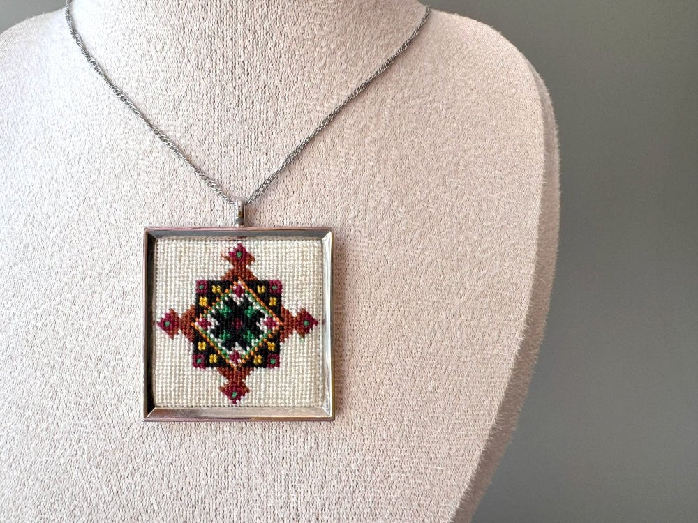 Unique hand embroidered pendant in oriental design, set in custom silver frame - Ornamentico shop