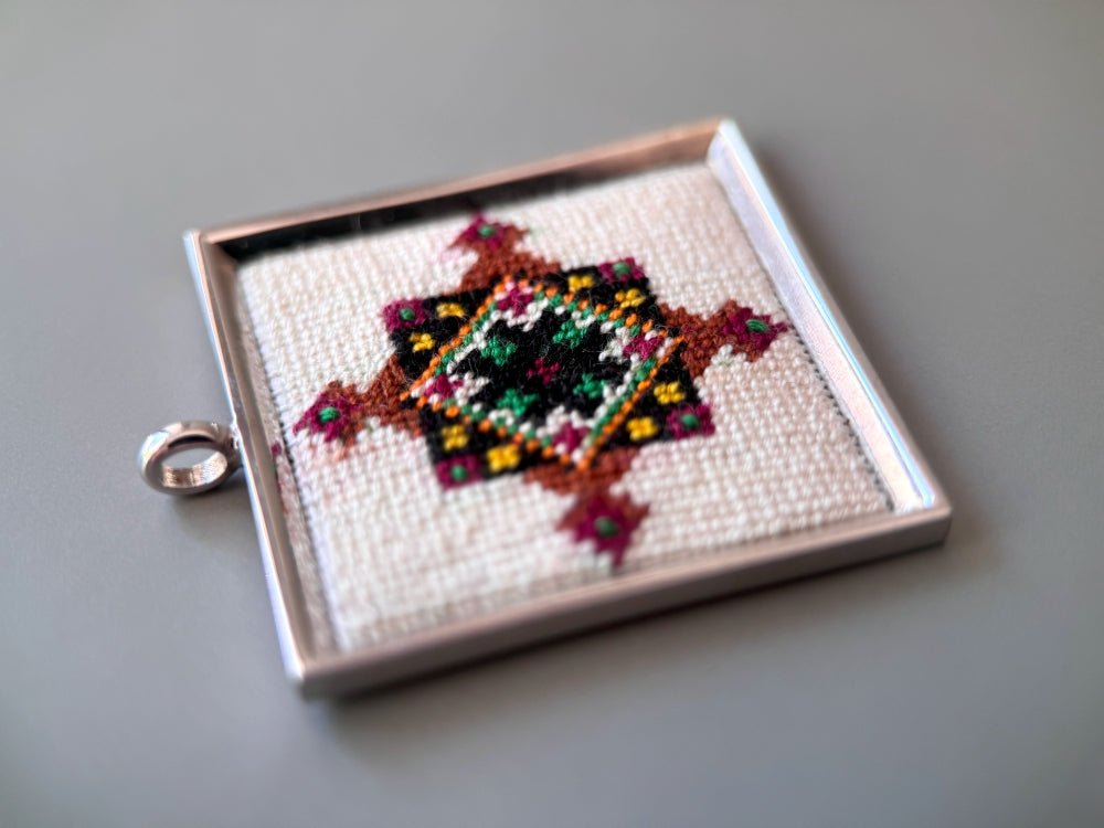 Unique hand embroidered pendant in oriental design, set in custom silver frame - Ornamentico shop