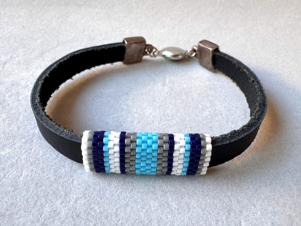 Leather bracelet with peyote stitch beaded inlay in cold blue, white and grey colors - Ornamentico shop