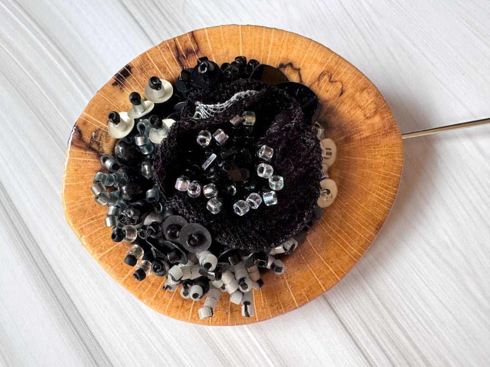 Handmade pin brooch with black velvet floral beadwork on polished beechwood - Ornamentico shop