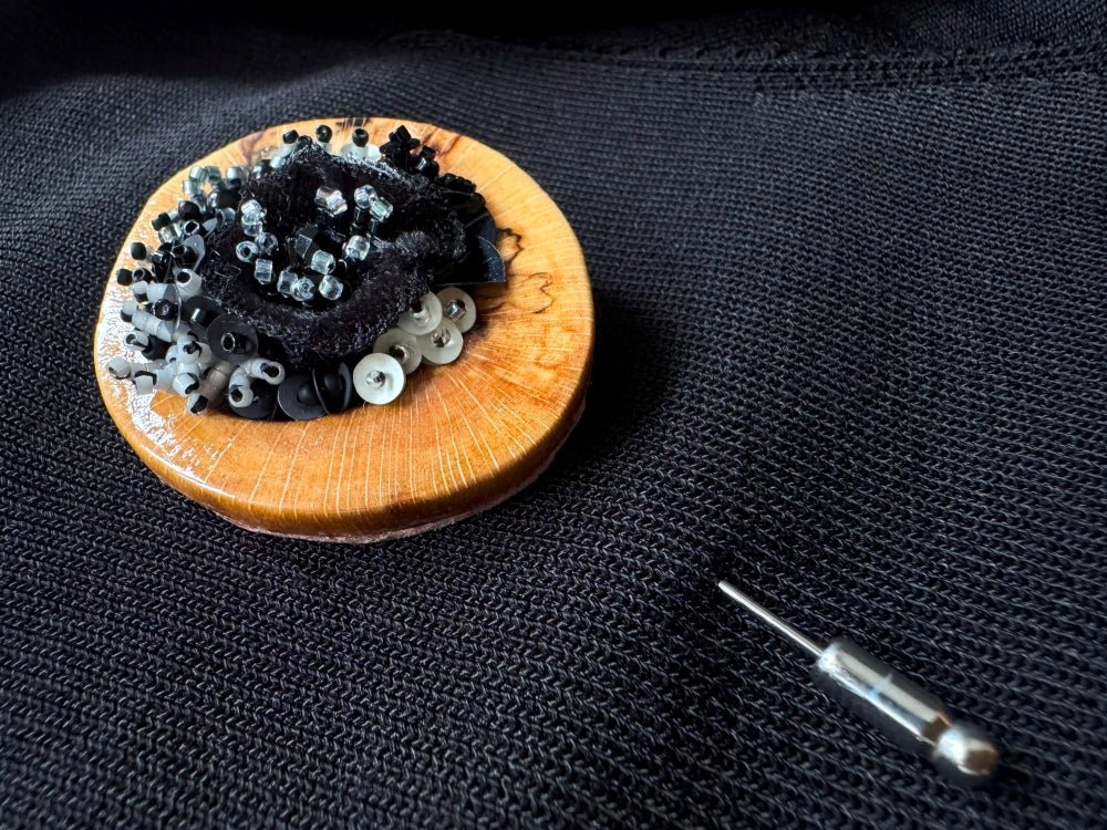 Handmade pin brooch with black velvet floral beadwork on polished beechwood - Ornamentico shop