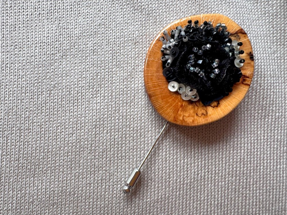 Handmade pin brooch with black velvet floral beadwork on polished beechwood - Ornamentico shop