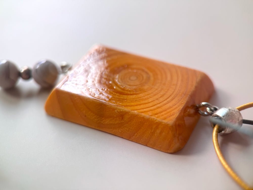Handmade small wooden pendant crafted from beech wood. Complimented with two agate stones - Ornamentico shop