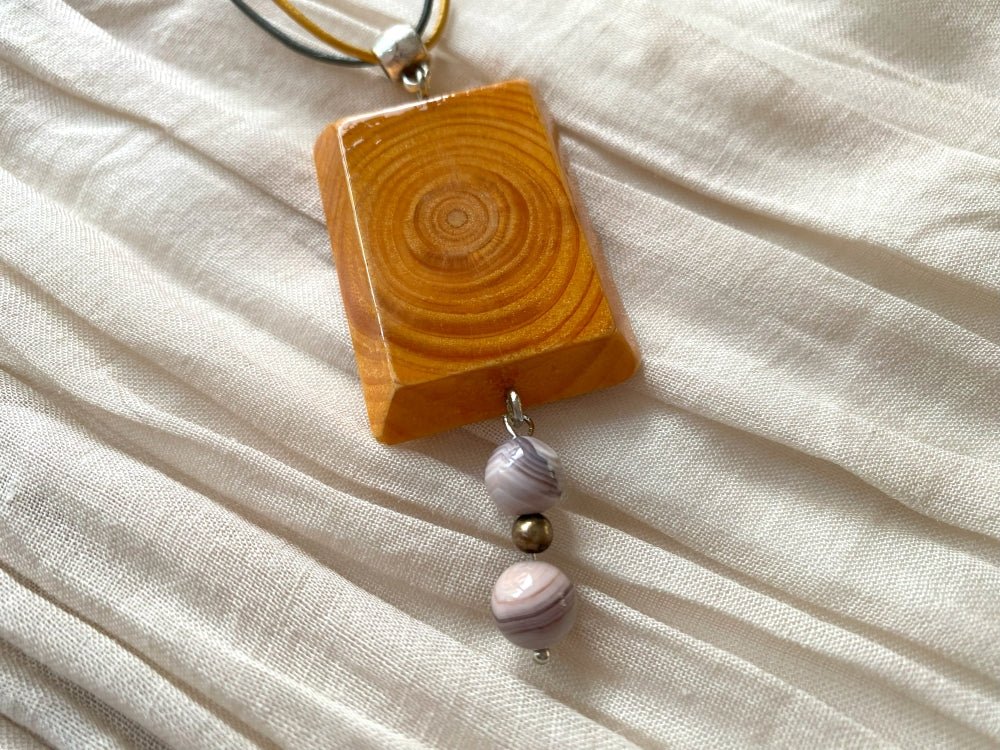 Handmade small wooden pendant crafted from beech wood. Complimented with two agate stones - Ornamentico shop