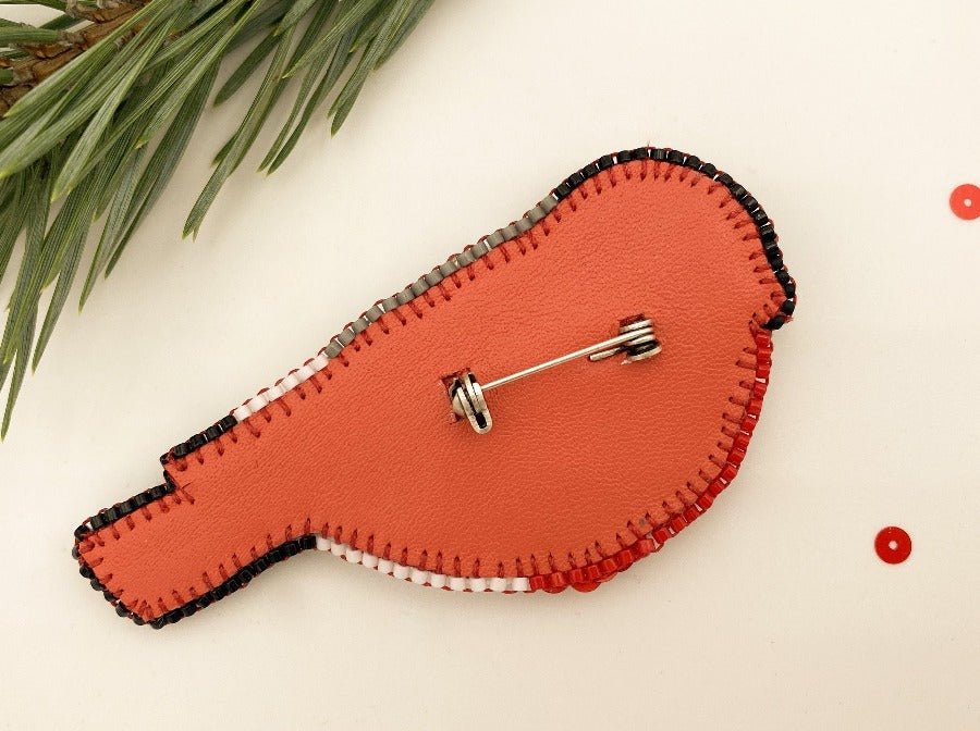 Handmade brooch made of glass beads and sequins - Ornamentico shop