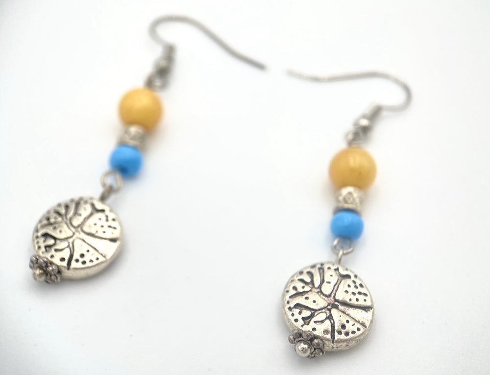 Handmade earrings with amber bead with silver charm. Silver fittings, Baltic amber stone, color beads - Ornamentico shop