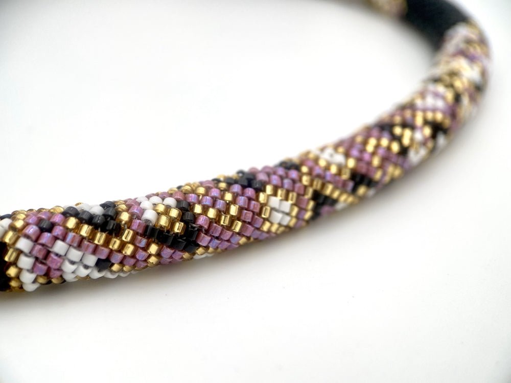 Exclusive handmade necklace Zigzag crafted in Peyote stitch style from Miyuki beads - Ornamentico shop