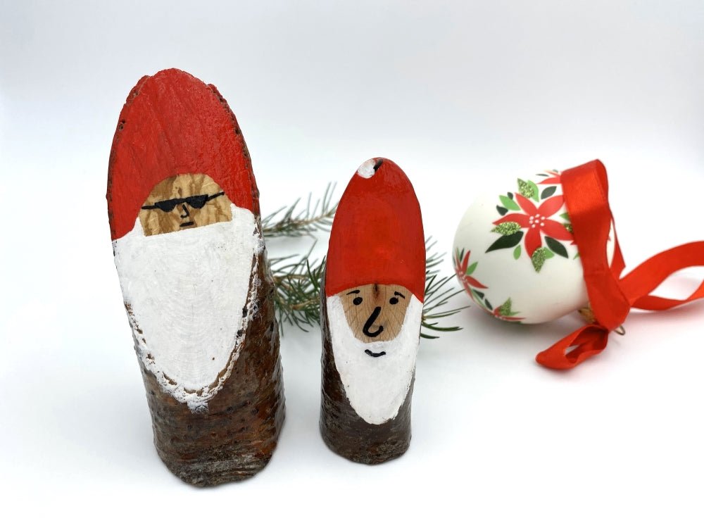 Handmade small wooden figurines of two superstar Santas - Ornamentico Shop