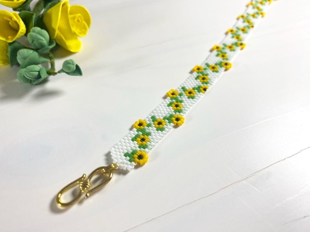 Handmade bracelet from beads made in Peyote stitch from Miyuki beads - Ornamentico shop