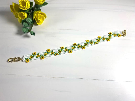 Handmade bracelet from beads made in Peyote stitch from Miyuki beads - Ornamentico shop