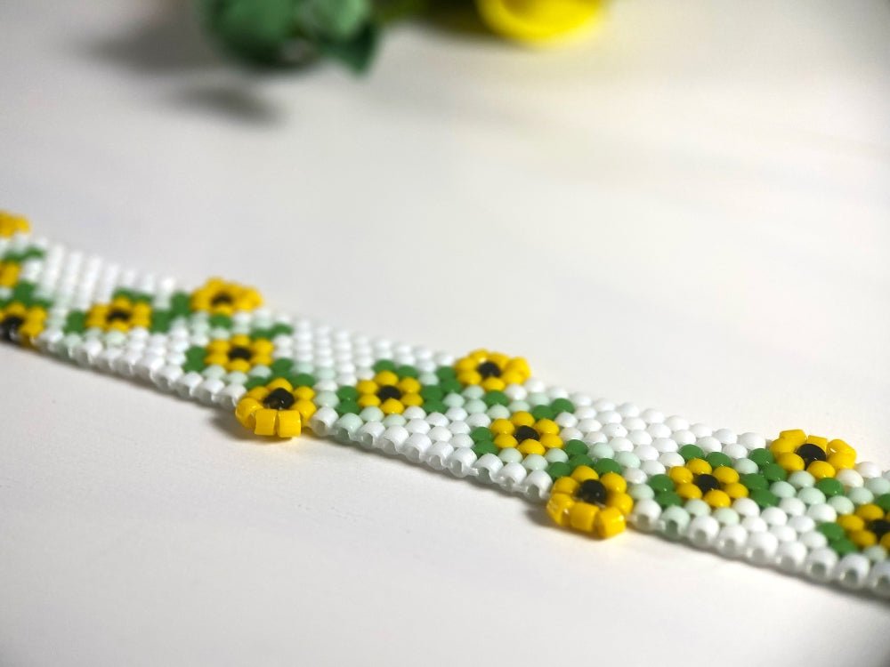 Handmade bracelet from beads made in Peyote stitch from Miyuki beads - Ornamentico shop
