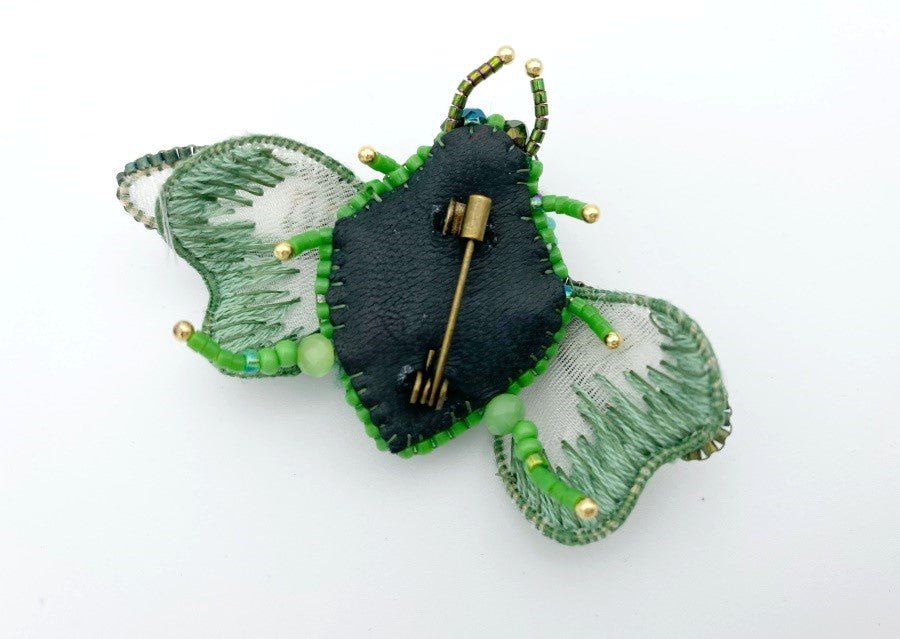 Handmade brooch made of beads, embroidery and rhinestones - Ornamentico shop