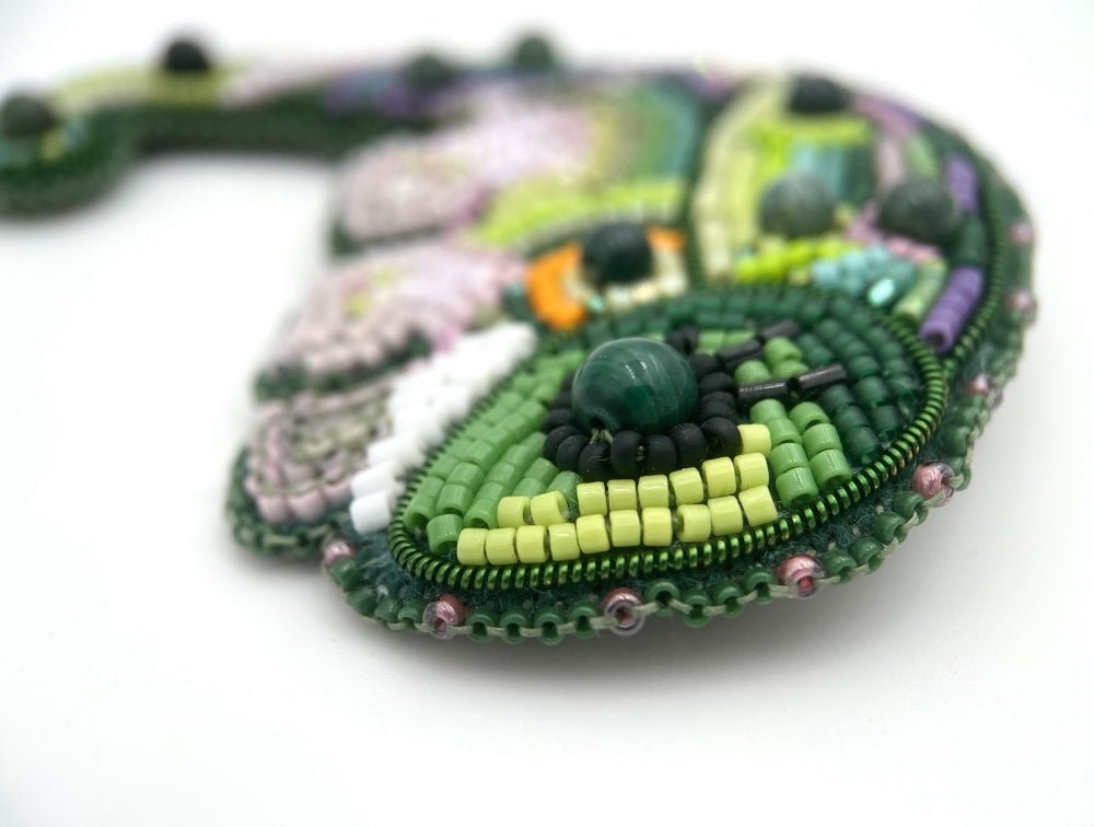 Handmade brooch "Chameleon" made of glass beads, Miyuki beads and malachite stone bead - Ornamentico shop