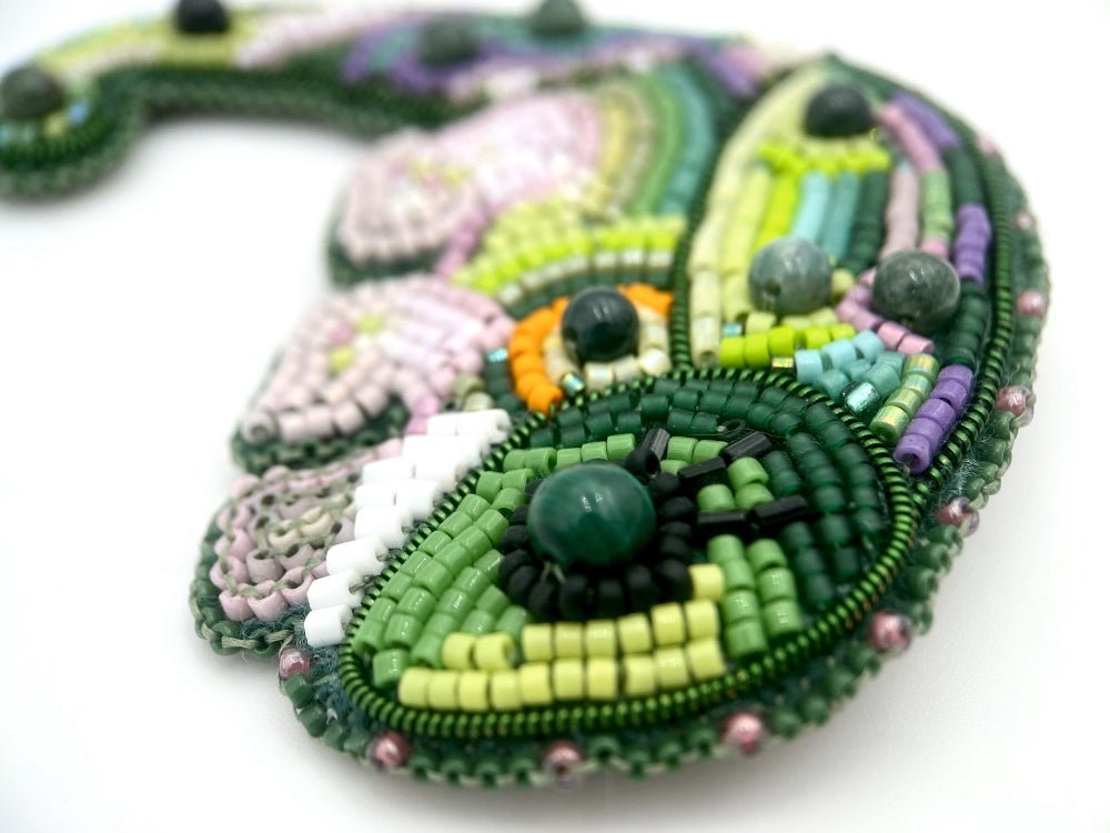 Handmade brooch "Chameleon" made of glass beads, Miyuki beads and malachite stone bead - Ornamentico shop