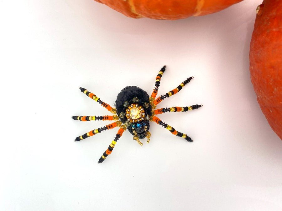 Handmade brooch in the shape of a spider made for Halloween collection - Ornamentico shop