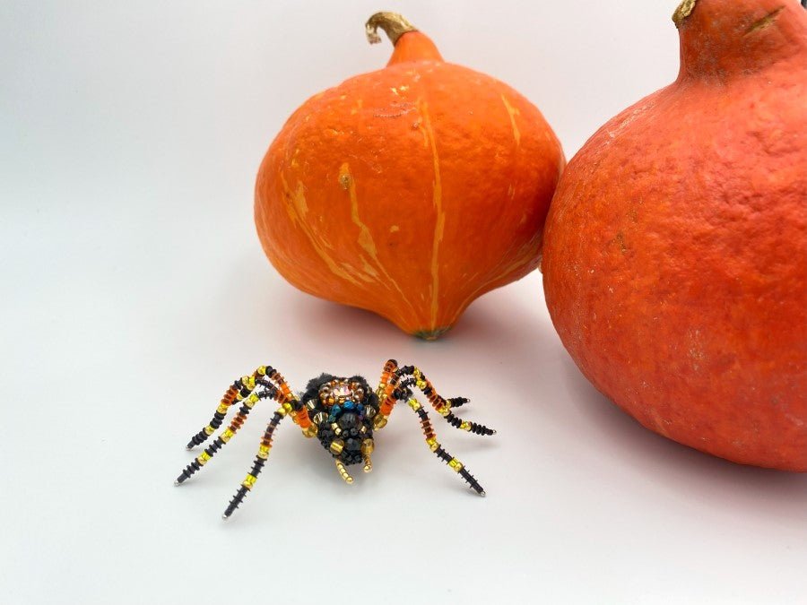 Handmade brooch in the shape of a spider made for Halloween collection - Ornamentico shop
