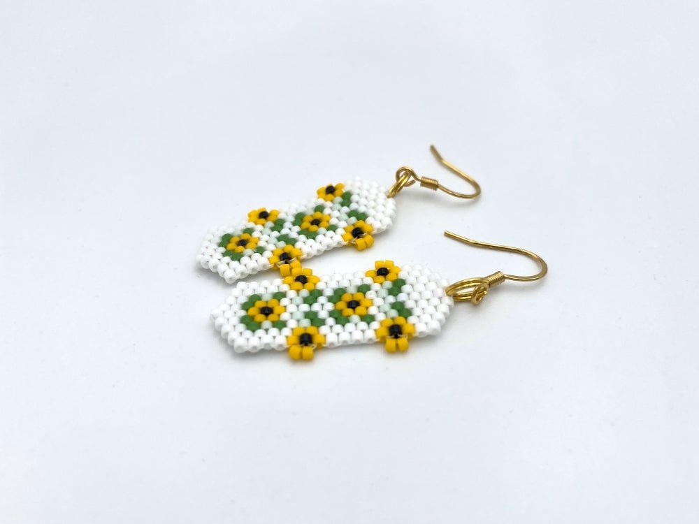 Handmade earrings from beads made in Peyote stitch from Miyuki beads - Ornamentico shop