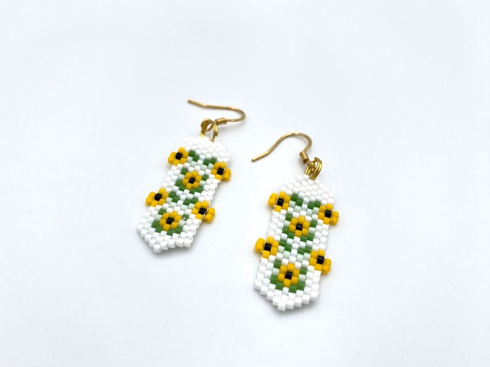 Handmade earrings from beads made in Peyote stitch from Miyuki beads - Ornamentico shop