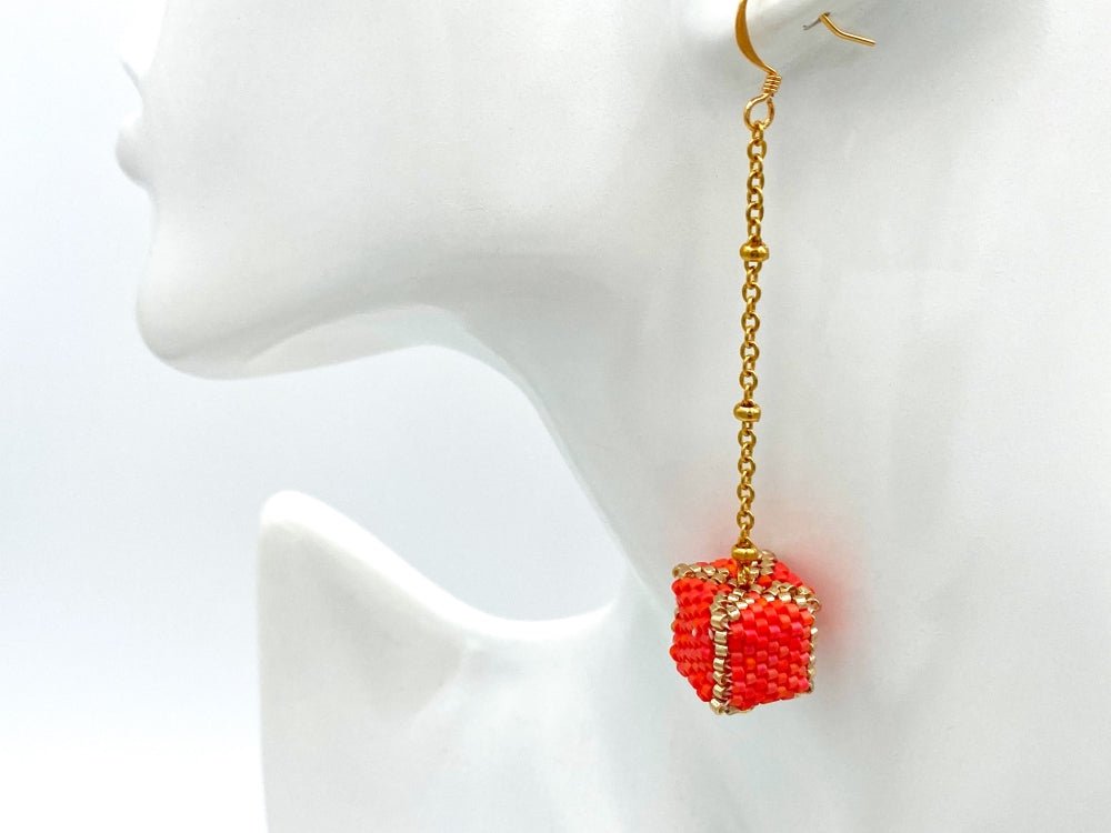 Handmade dangle earrings with two cubic beads made in peyote technique placed on a golden chain - Ornamentico shop