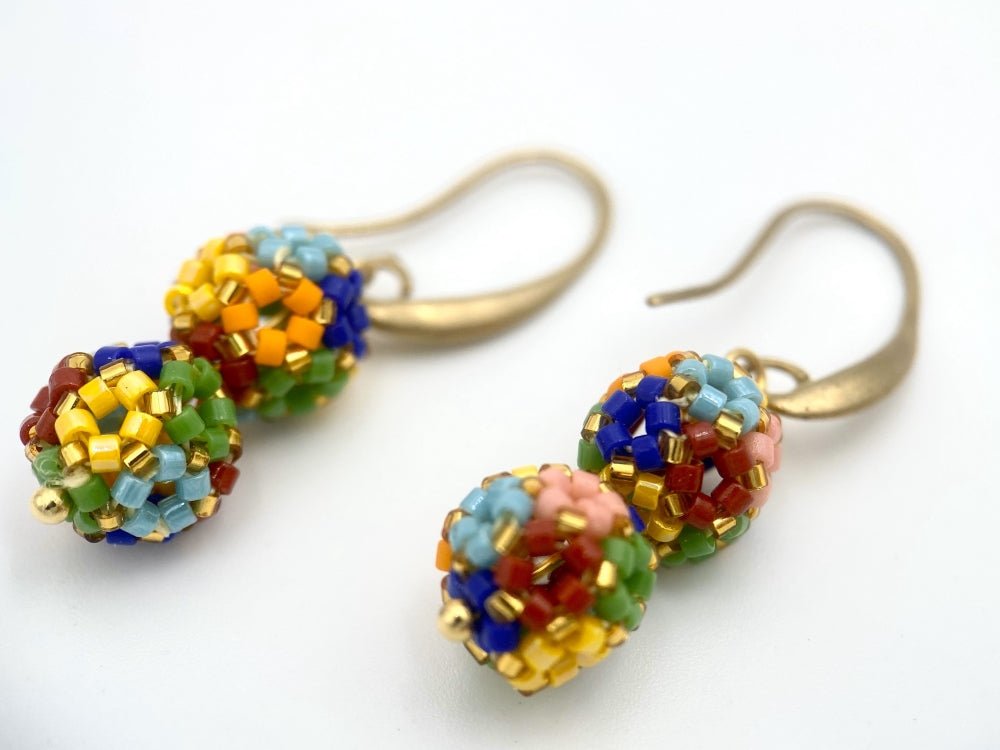 Minimalistic colorful and elegant handmade earrings from Miyuki beads - Ornamentico shop