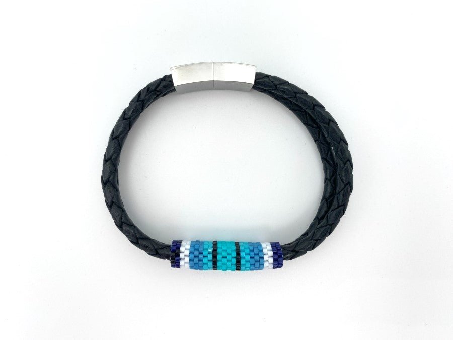 Handmade men's bracelet made from braided leather and decorated with beaded inlay - Ornamentico shop