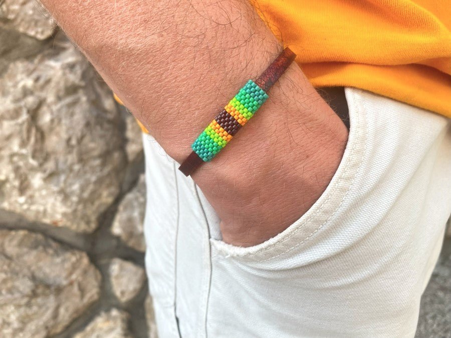 Handmade men's bracelet made from thin brown leather and bright beaded inlay - Ornamentico shop