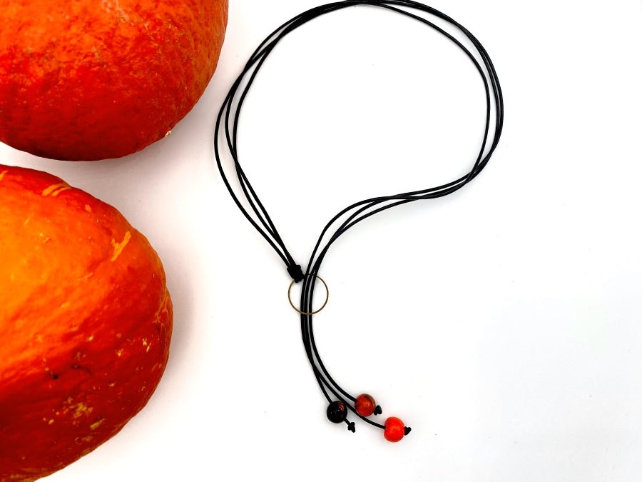 Handmade necklace  in lariat style with orange, black and pumpkin-shaped beads from polymer clay - Ornamentico shop