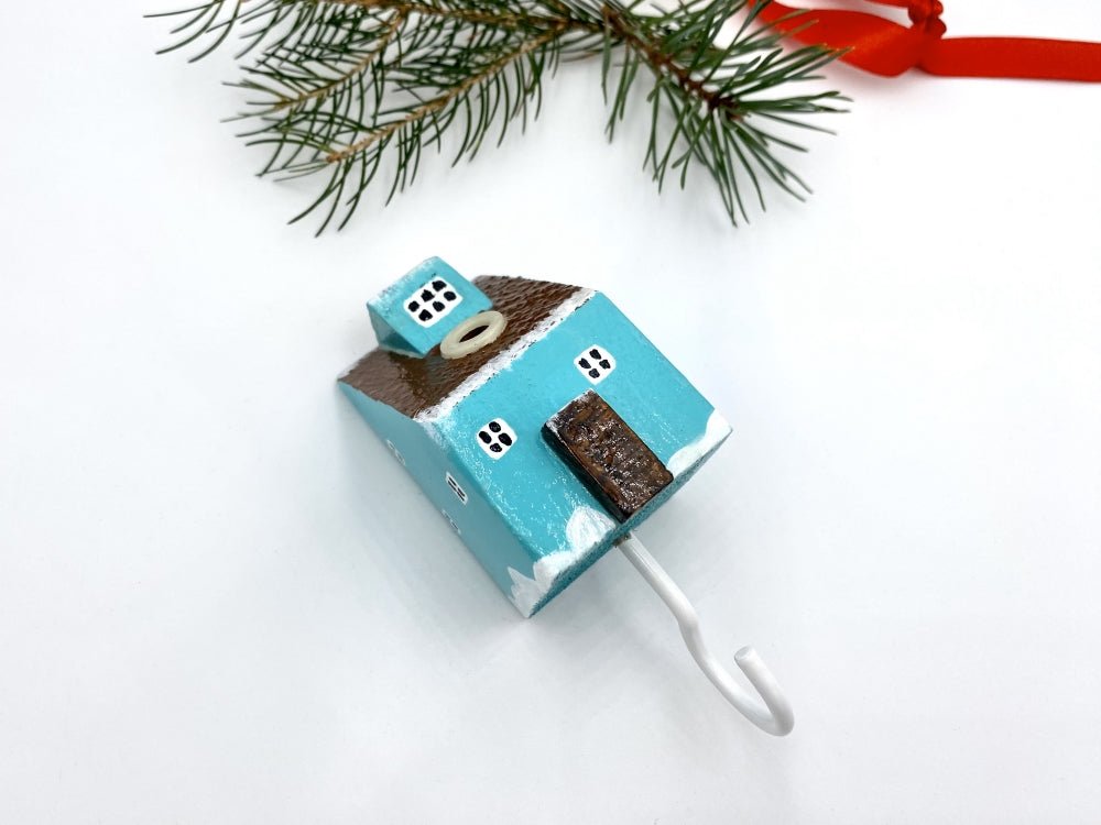 Handmade wall-mounted wooden hook in the shape of a turquoise house - Ornamentico shop