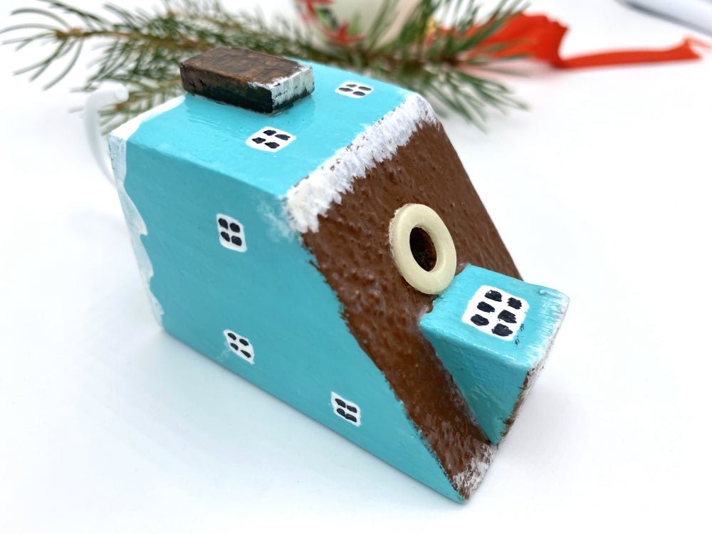 Handmade wall-mounted wooden hook in the shape of a turquoise house - Ornamentico shop