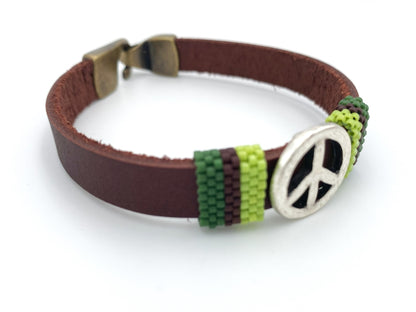 Handmade leather men's bracelet decorated with beaded inlays and peace sign sliding bead - Ornamentico shop