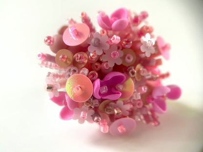 Handmade volume-beaded statement ring with floral design, polymer clay & sequins in pink hues - Ornamentico shop
