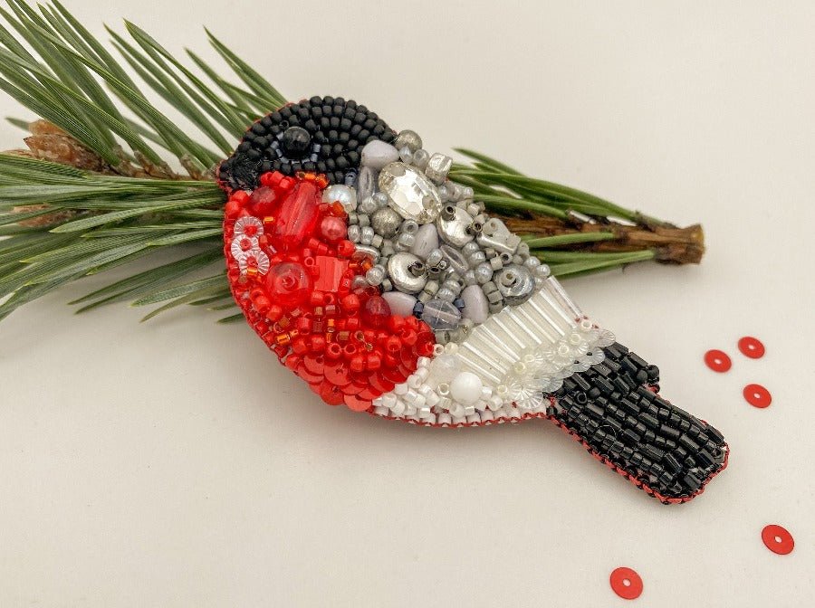 Handmade brooch made of glass beads and sequins | Ornamentico shop