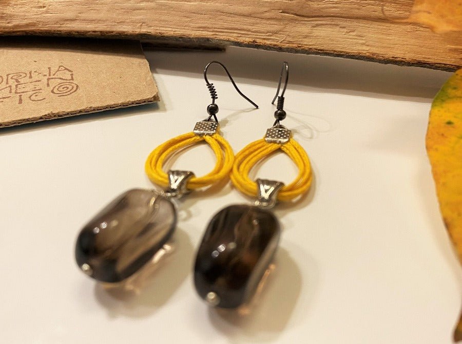 Handmade earrings with stone of smoky quartz (or rauchtopaz) on leather cord  - Ornamentico shop