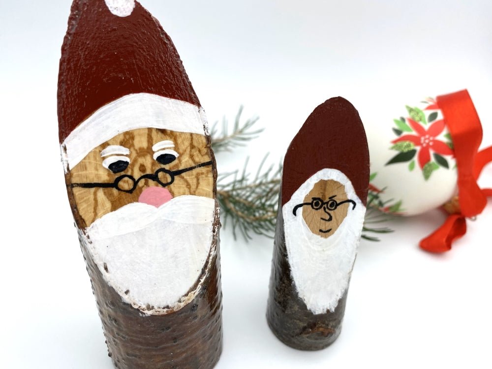 Handmade small wooden figurines of two Santas in glasses - Ornamentico shop