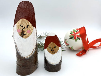 Handmade small wooden figurines of two smiling Santas - Ornamentico Shop