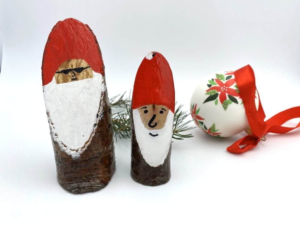Handmade small wooden figurines of two superstar Santas - Ornamentico Shop