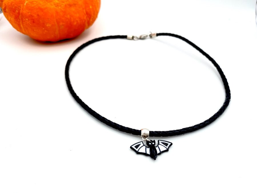 Handmade leather necklace for man with glass bat bead - Ornamentico shop