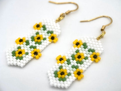 Handmade earrings from beads made in Peyote stitch from Miyuki beads - Ornamentico shop