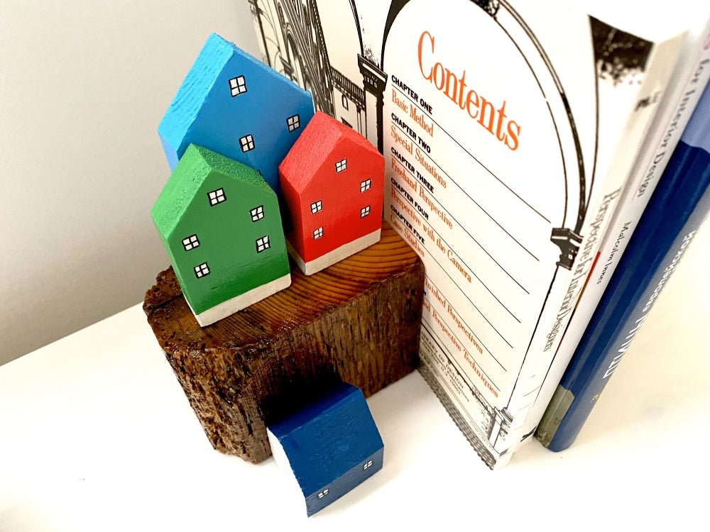Handmade wooden book holder decorated with bright painted houses - Ornamentico shop