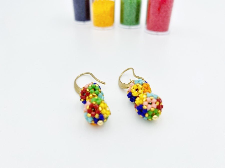 Minimalistic colorful and elegant handmade earrings from Miyuki beads - Ornamentico shop