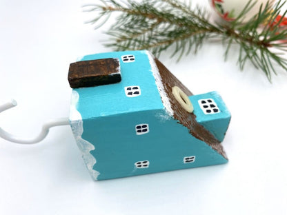Handmade wall-mounted wooden hook in the shape of a turquoise house - Ornamentico shop